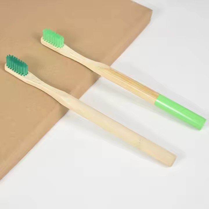 竹の丸いハンドル歯ブラシ
